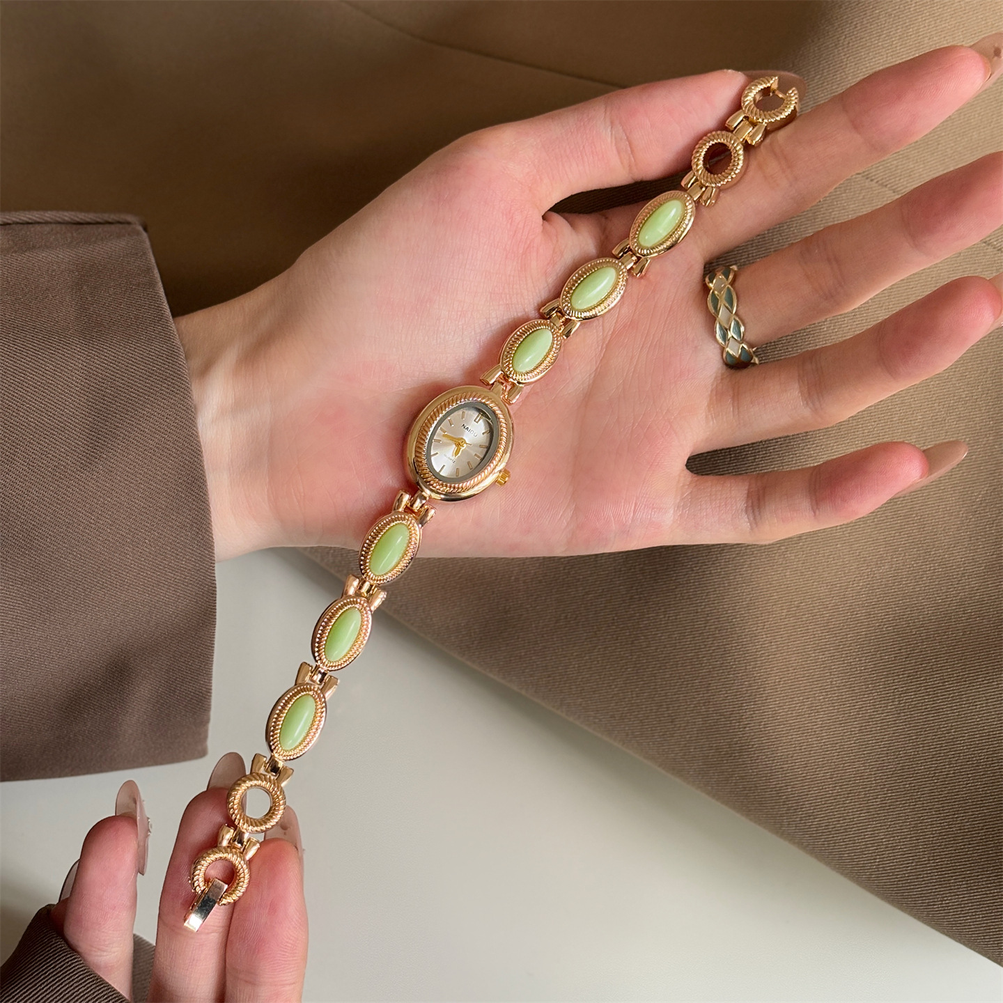 New Vintage Women's Watch with - Jewelry Watches Vintage のレビューと価格