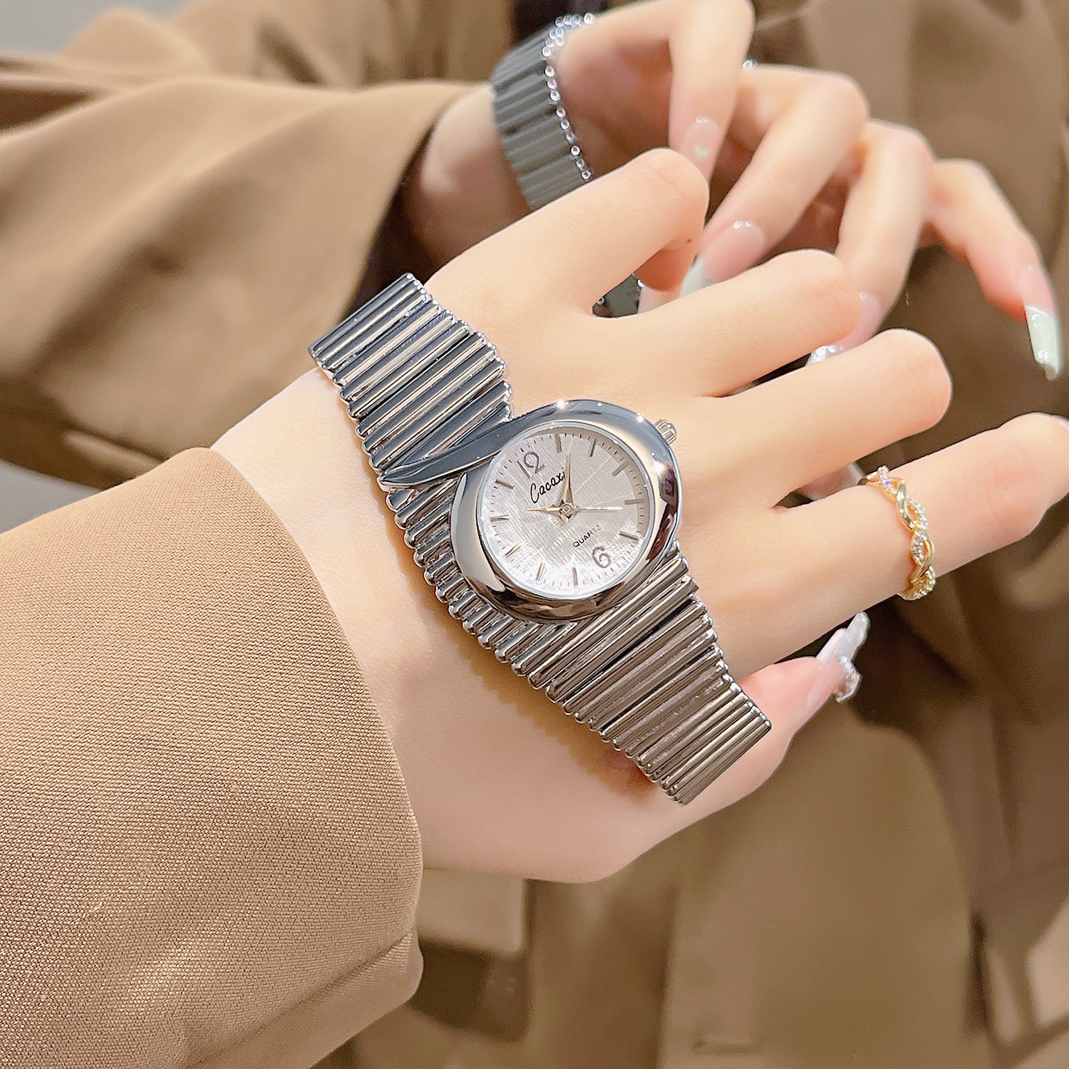 CQ527 Vintage shaped quartz wa - Jewelry Watches Vintage のレビューと価格